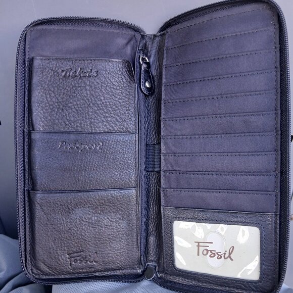 Fossil Vintage Passport Travel Suede/Leather Zipper Wallet - Unisex - Picture 2 of 5